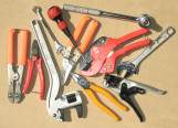 1200px-Hand_tools wikimedia pd gemeinfrei autor M338