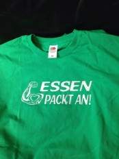 T-Shirt Essen packt an Quelle EPA-Facebook